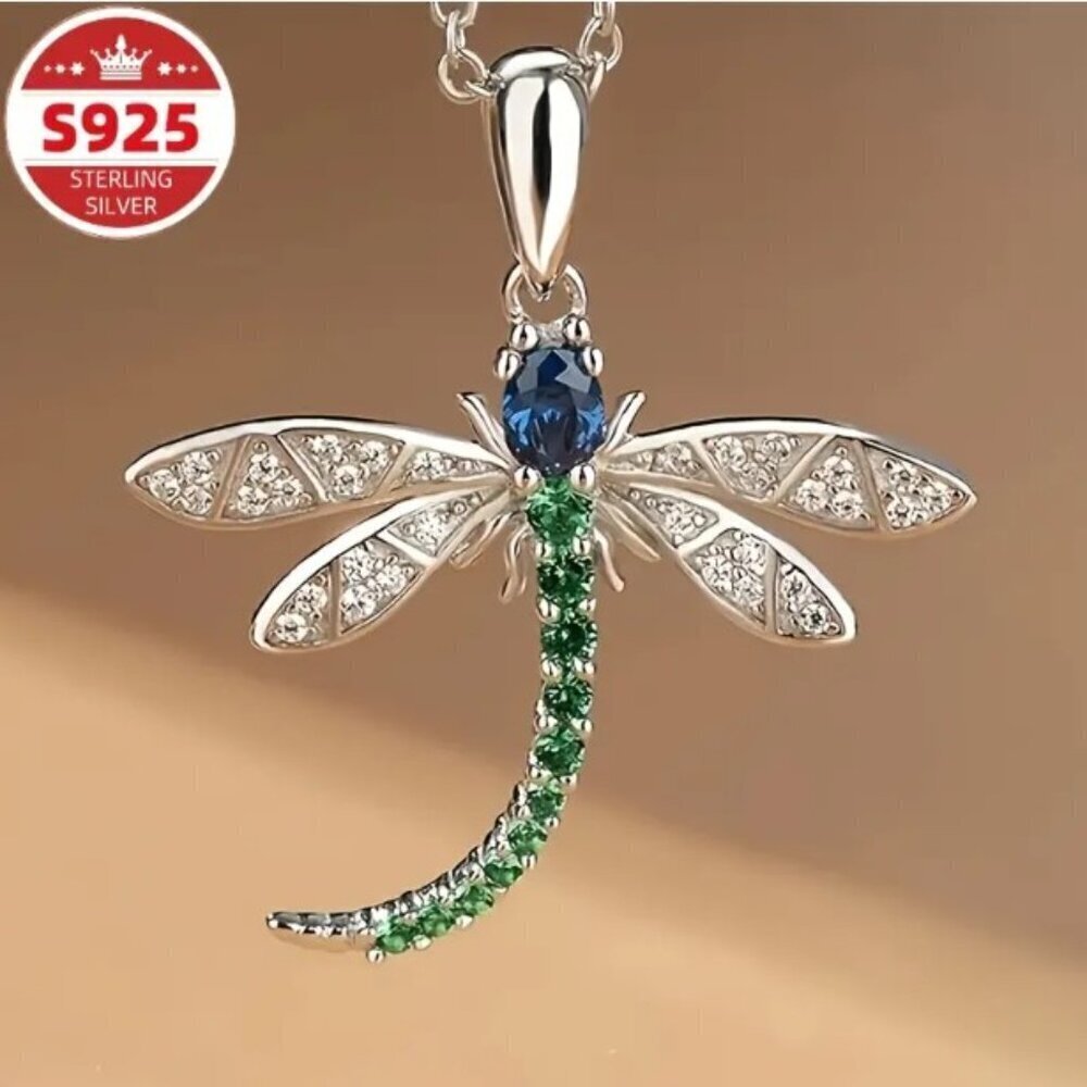 S925 Sterling Silver Dragonfly Pendant Artificially Synthesized Zirconia